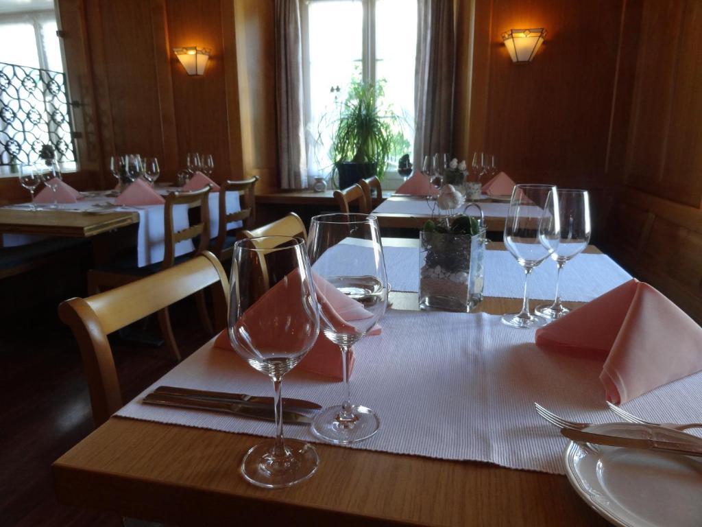 Hotel Restaurant Roessli Schönenberg Buitenkant foto